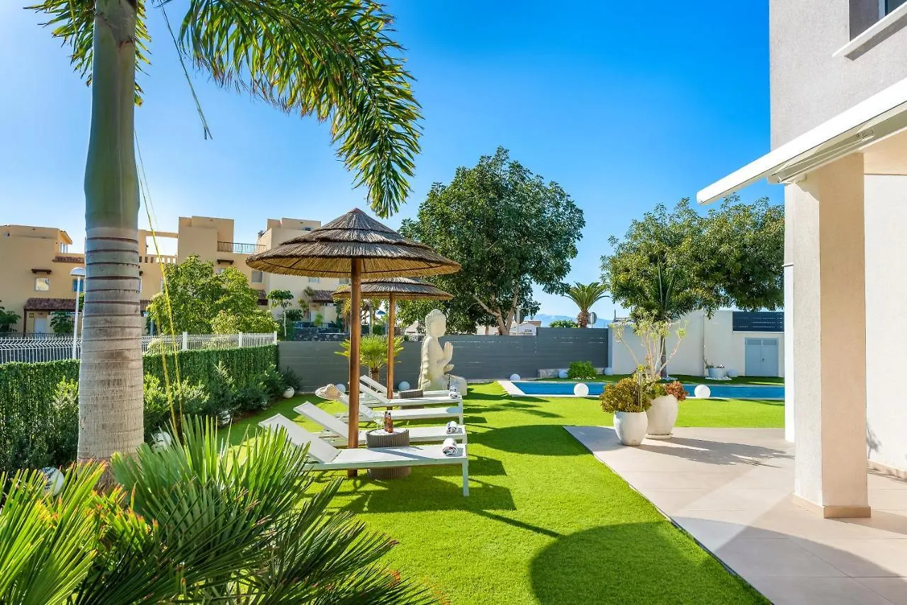 149 Villa Oasis Buddha Garden by SUNKEYRENTS Costa Adeje  España